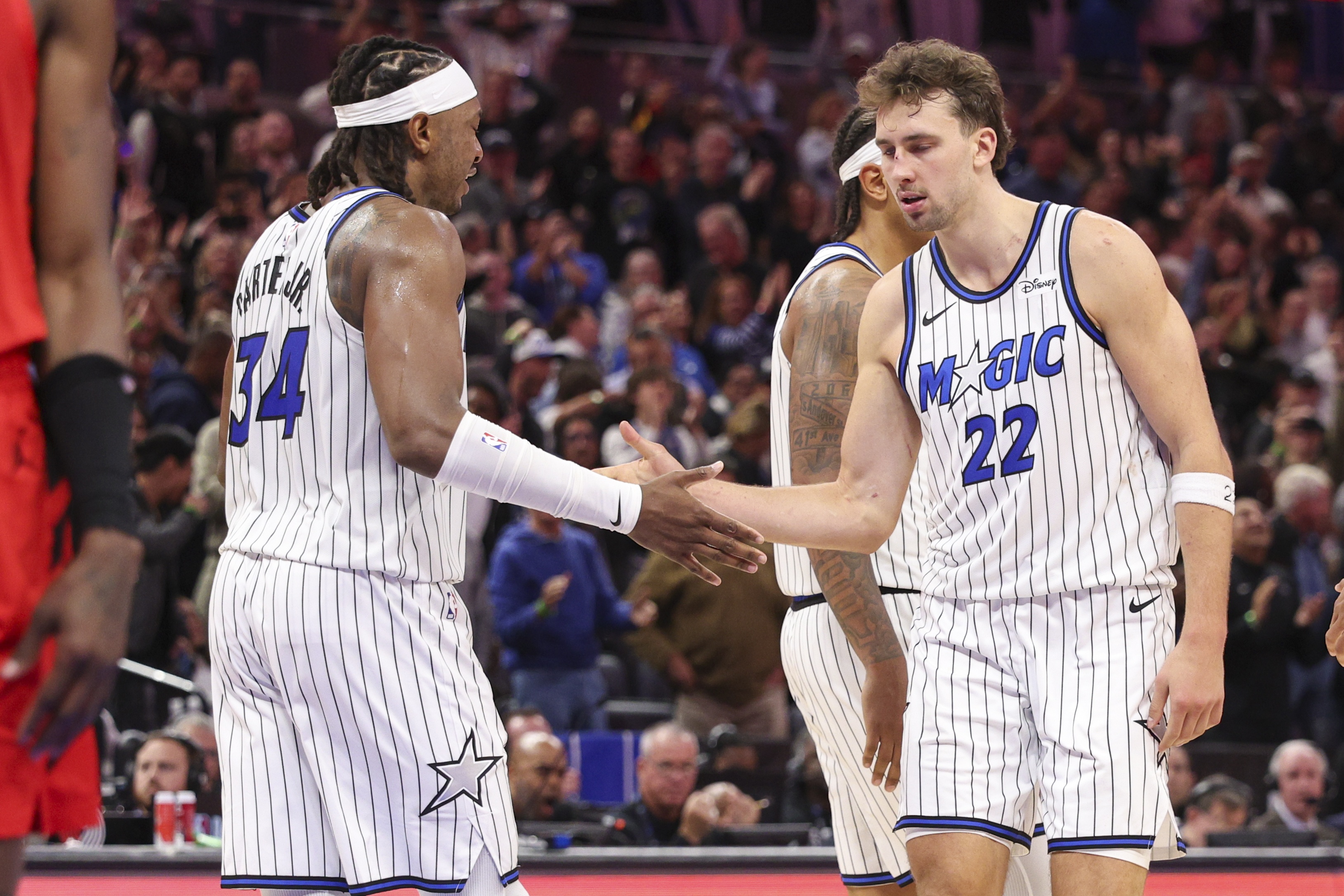 即时比分直播-NBA彩经：湖人小胜爵士 快船击退勇士 开拓者大胜国王掌握主动